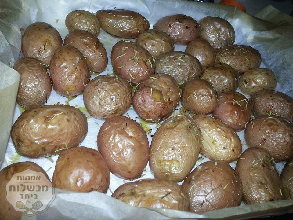 תפוחי אדמה זעירים אפויים בתנור 