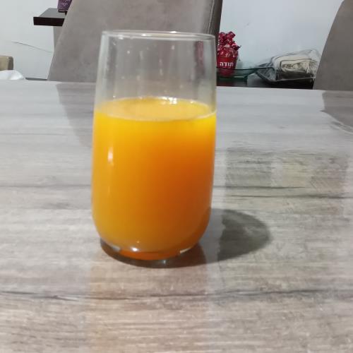 מיץ תפוזים רענן...