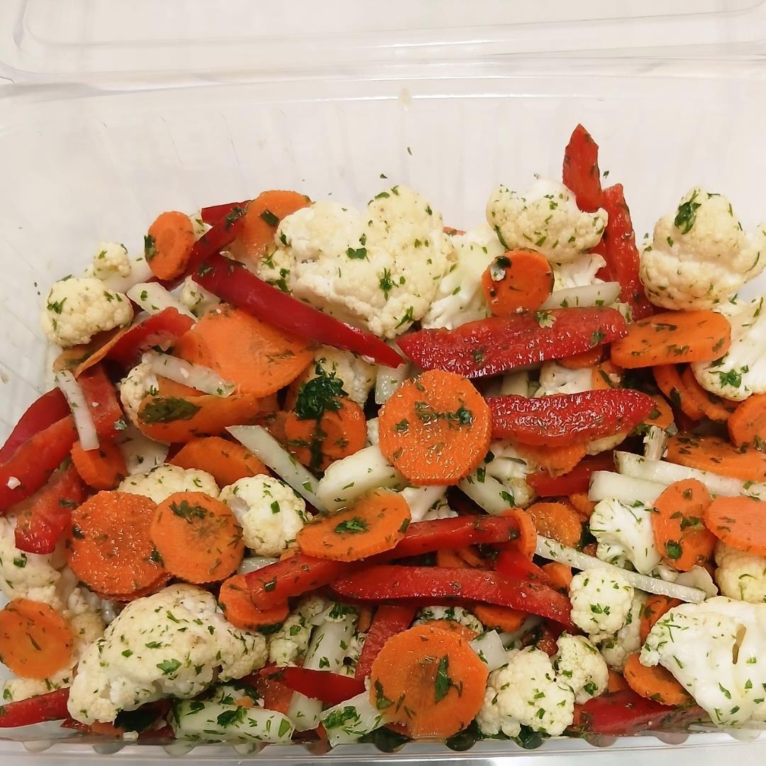 סלט ירקות חמוצים