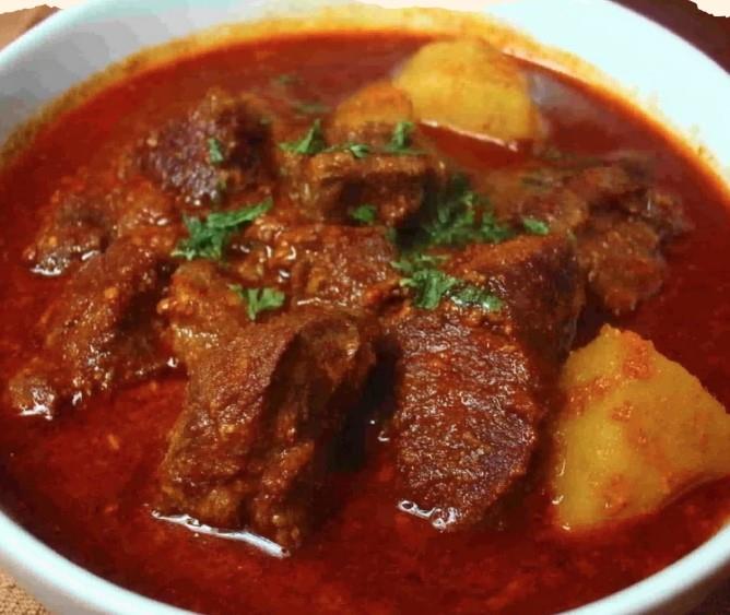 מרק תימני עם בשר ותפו"א