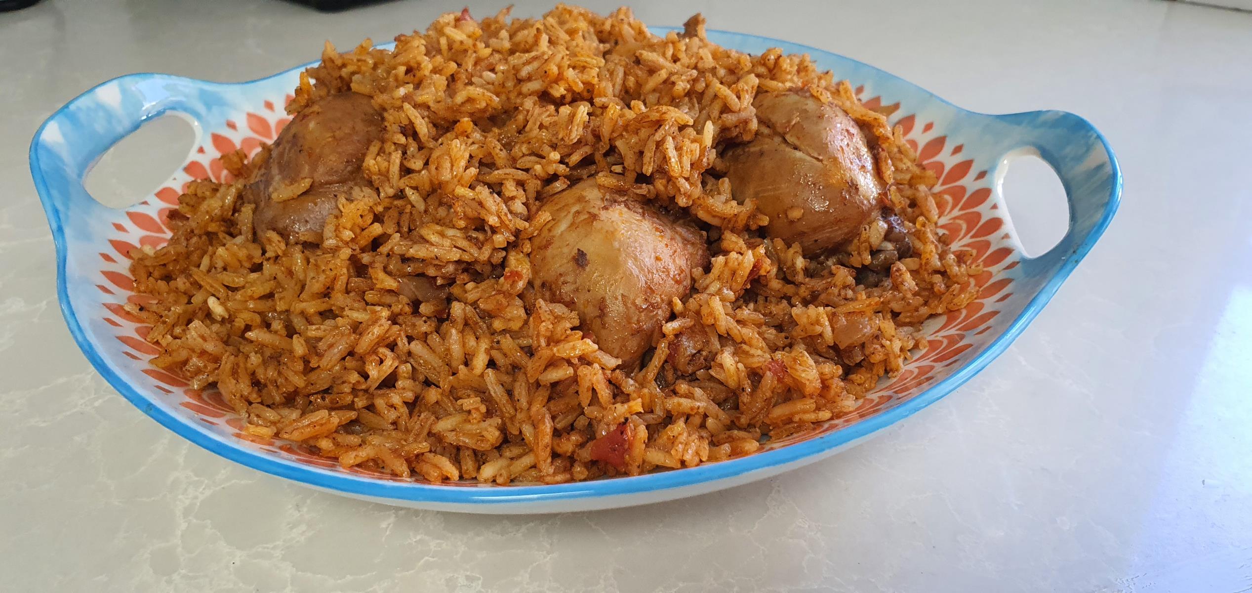 אורז אדום עם עוף- פלאו בג'יג 