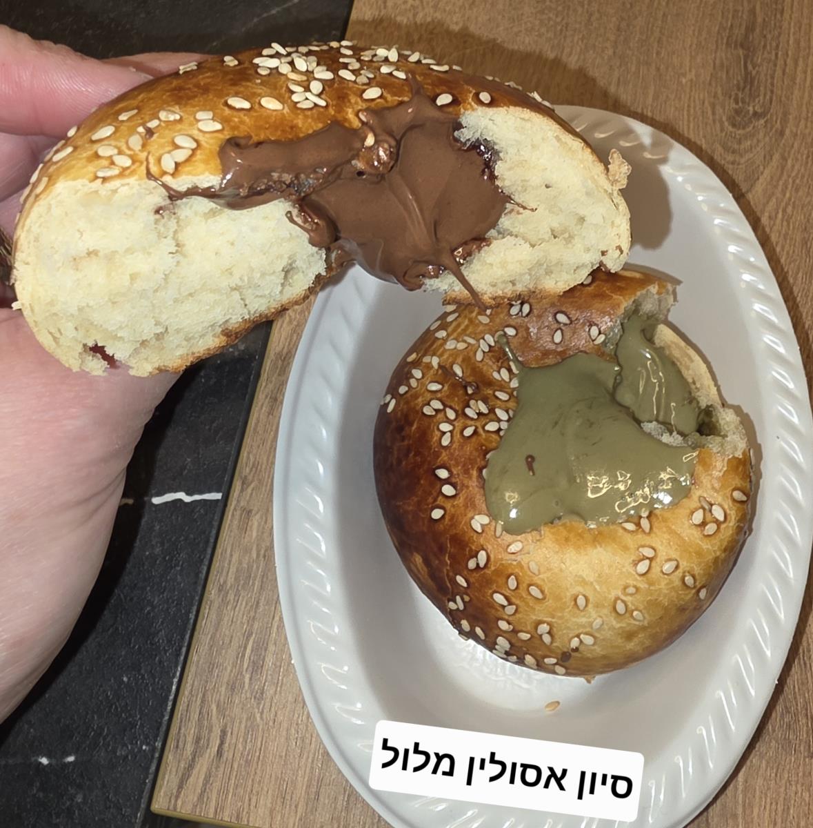 לחמניות עננים מפוצצות בקרם פיסטוק ונוטלה 