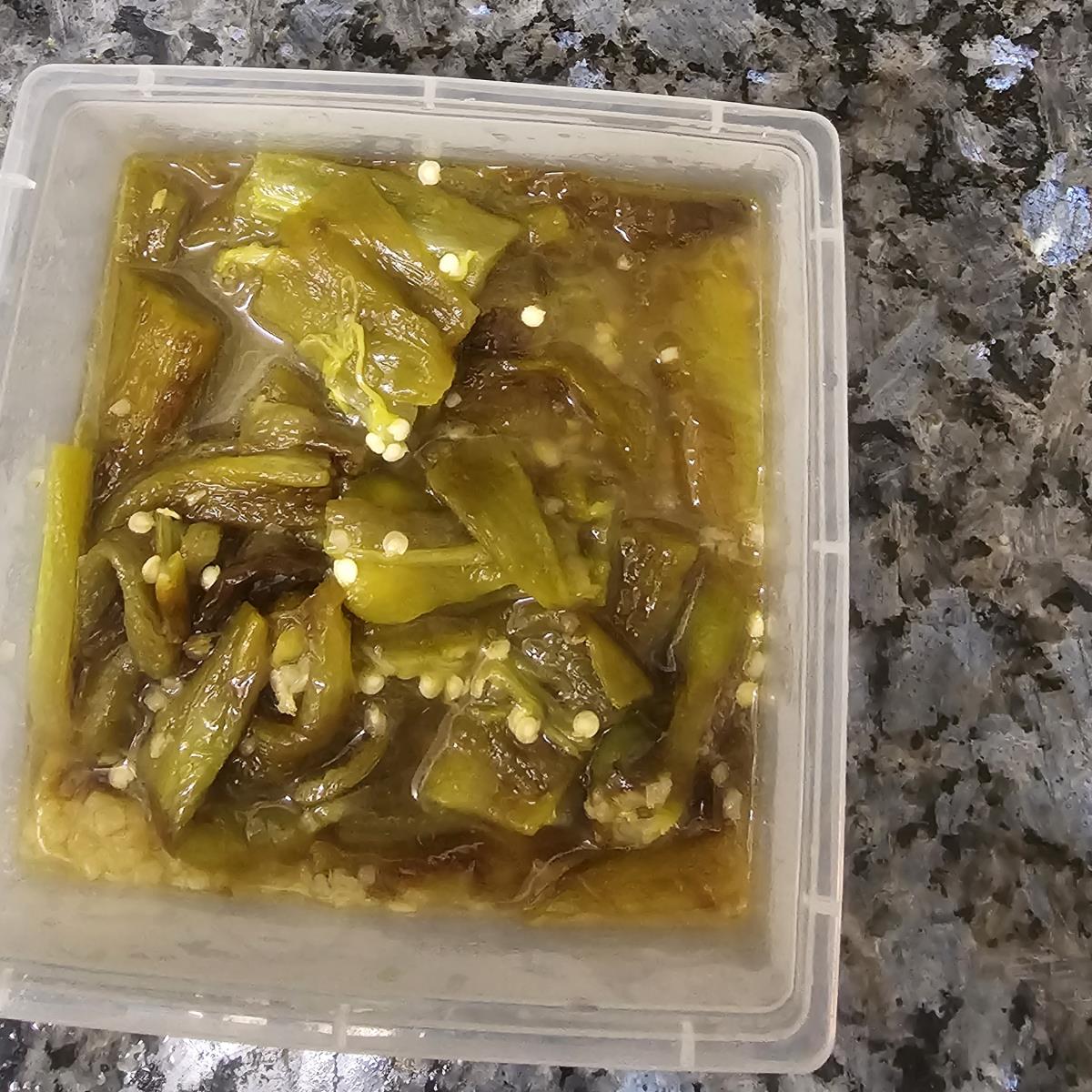 סלט פלפלים מטוגנים