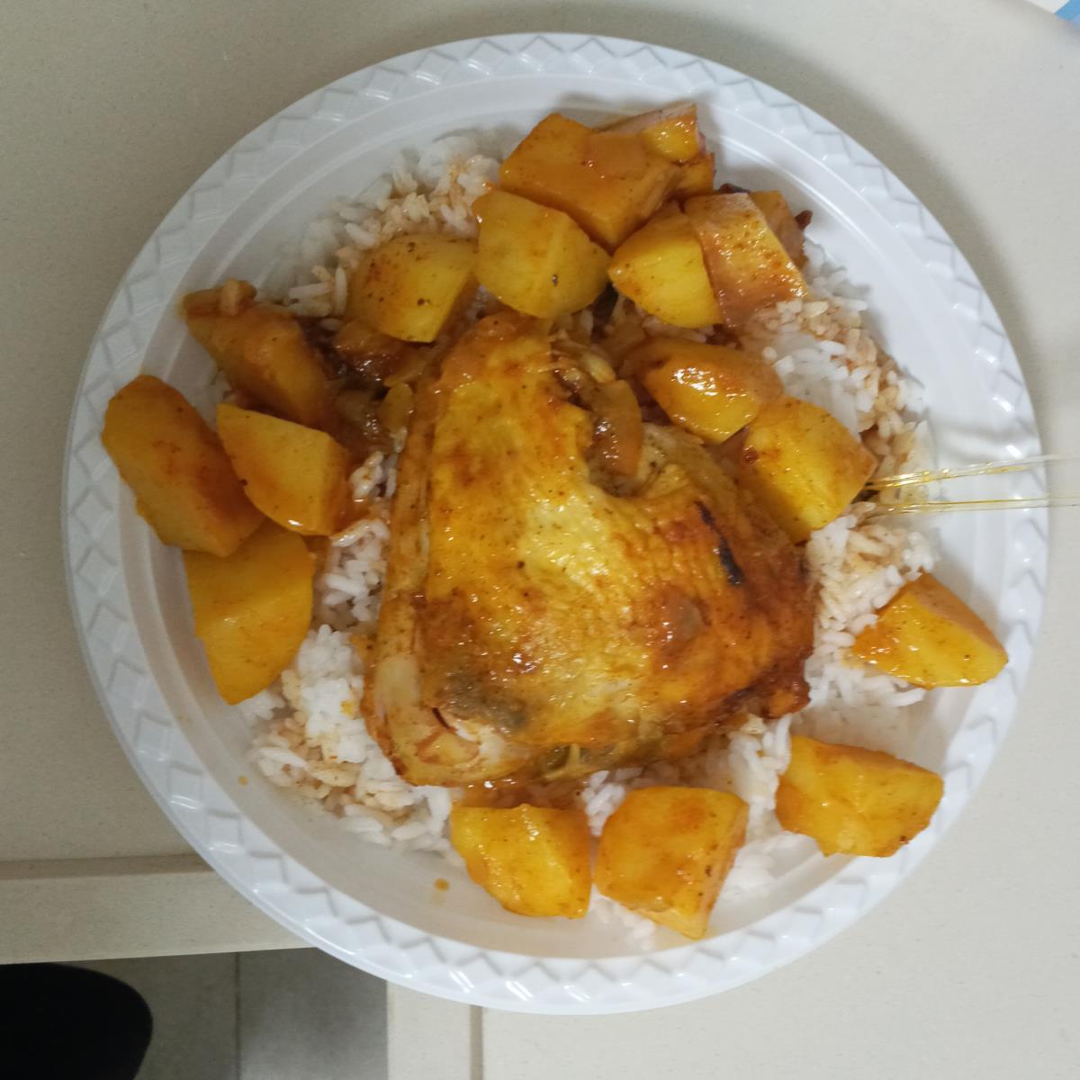 עוף עם תפוא בקוקיז בתנור