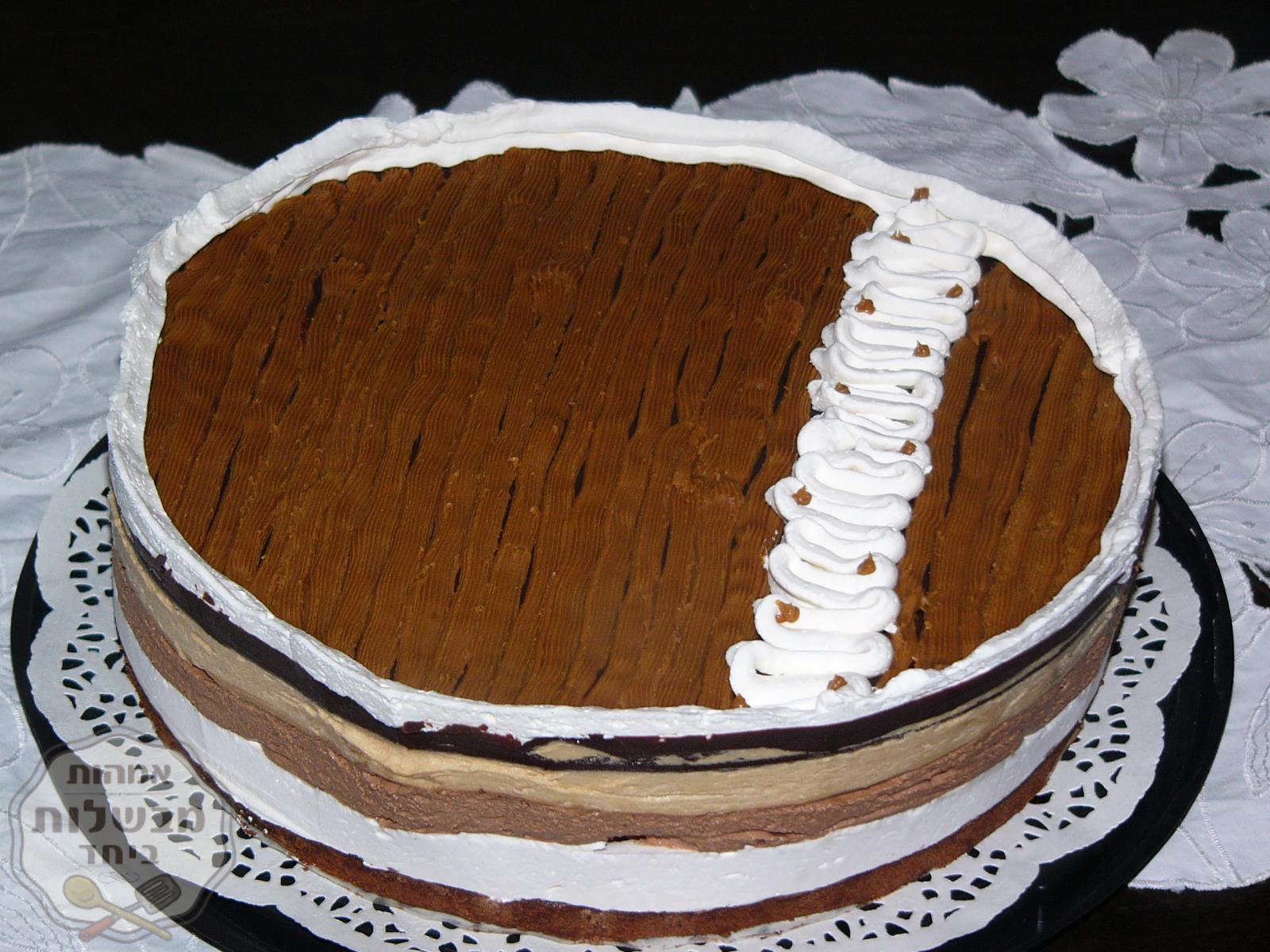 עוגת מוס לוטוס, שוקולד, וניל