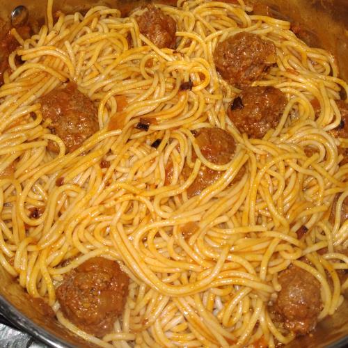 ספגטי וקציצות בסיר אחד🤤