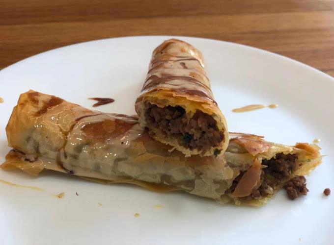 בורקס בשר עם עלי פילו – דיקלה מורציאנו   
