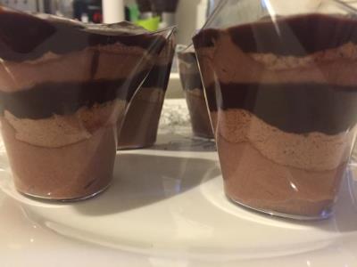 קינוחי כוסות - טרייפל שוקולד בלגי