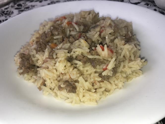 אורז עם בשר וירקות