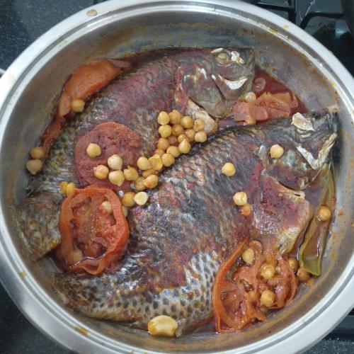 דגי מושט שלמים במרוקאי