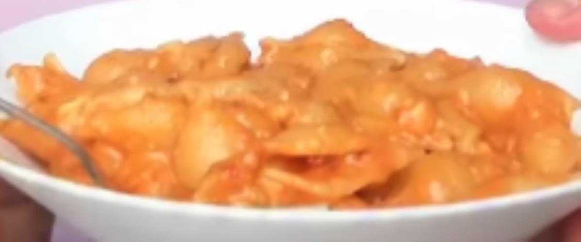 פסטה עגבניות מוקרם בסיר אחד