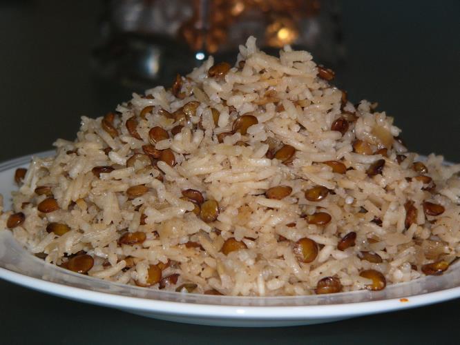 מג'דרה/אורז עם עדשים