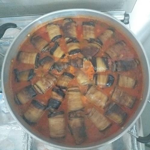 גלילות חצילים עם בשר ברוטב עגבניות🤩