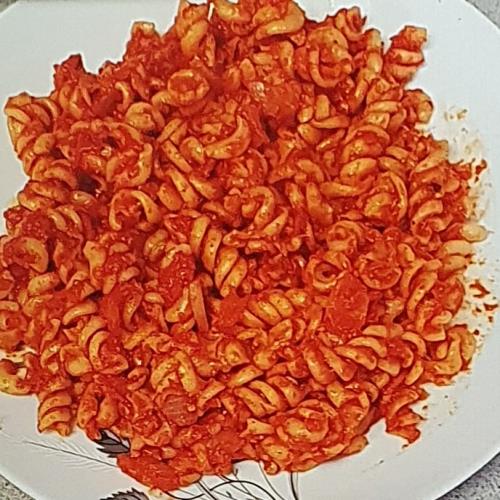 פסטה ברוטב עגבניות אדום