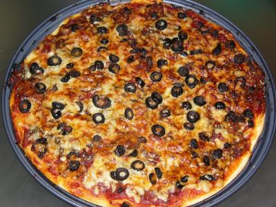 פיצה איטלקית (אמיתית כמו בפיצריות)