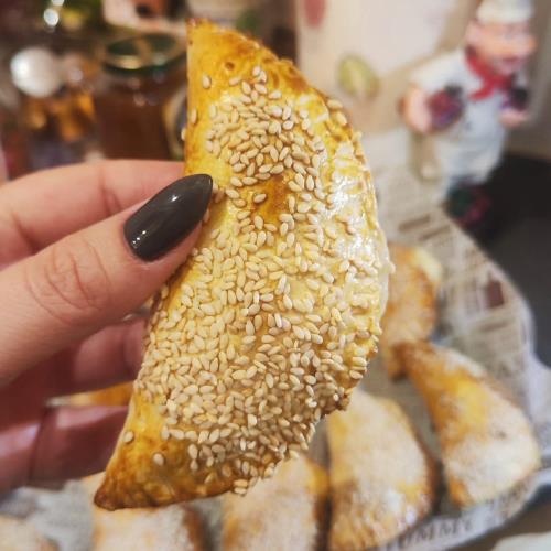 מאפה טורטיה במילוי גבינות מהיר