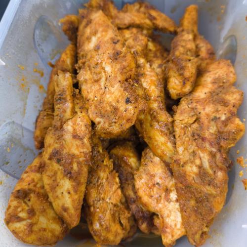 פילה עוף צרוב על מחבת פסים 