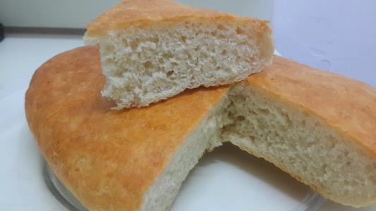 לחם עגול טעים ואוורירי