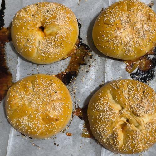 לחמניות שאריות ממולאות עוף עם המון בצל. 