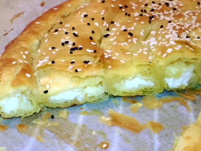 חצ'פורי ספירלה במילוי גבינות ״ לובוש״