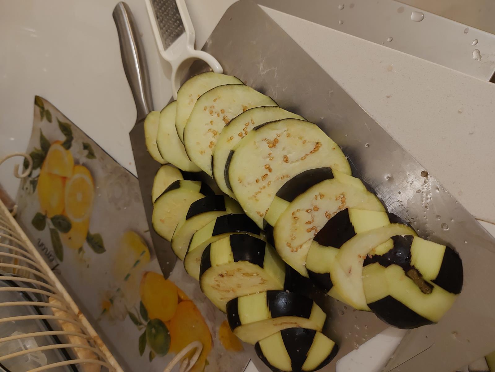 עוף בחצילים