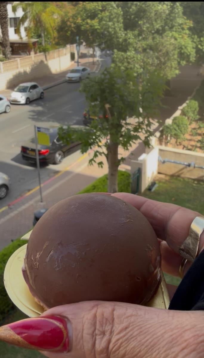 קינוח קרמבו ביתי במילוי קצפת גבינת שמנת 🍦ותותים 🍓טריים, נמס בפה